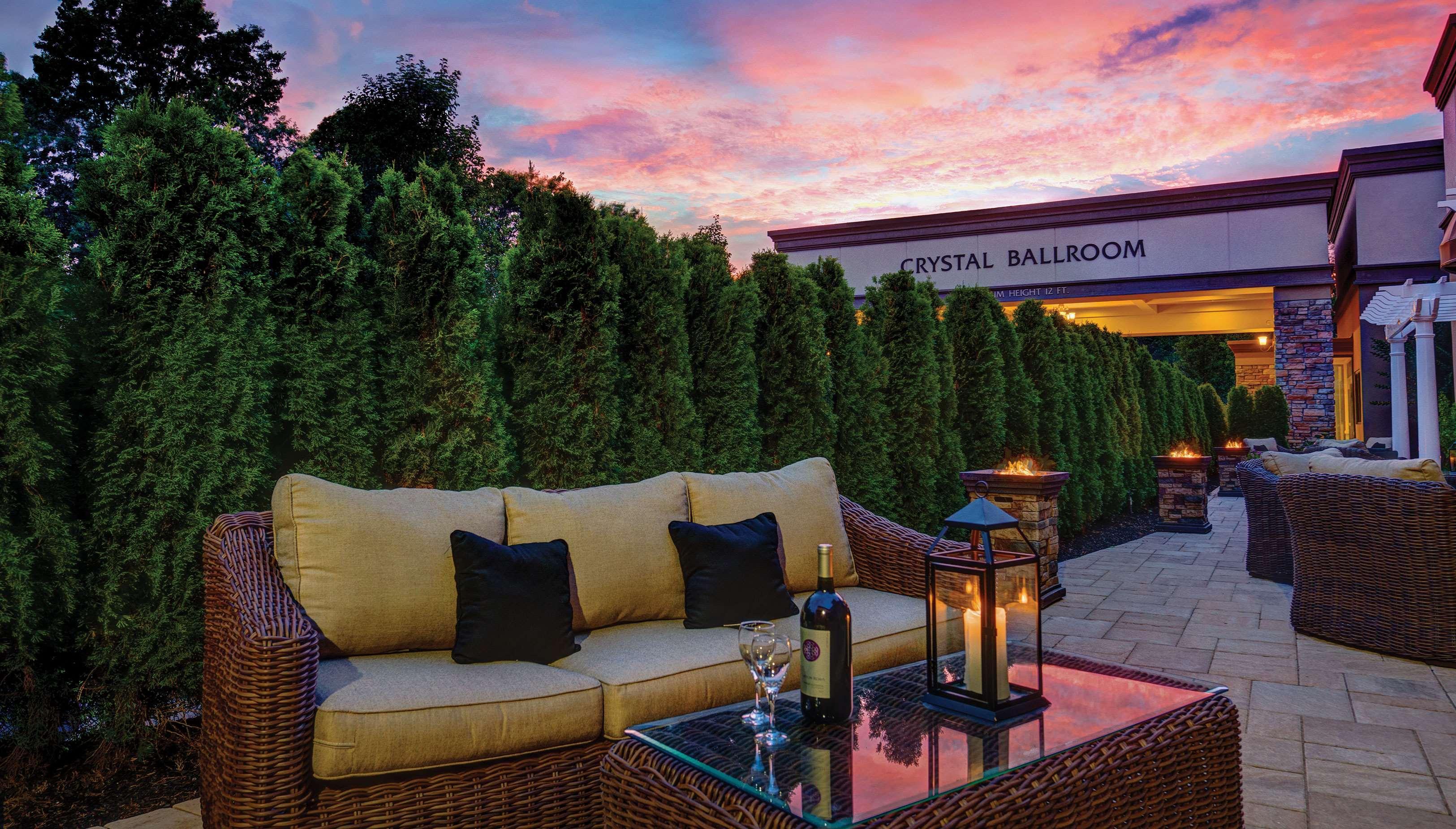 Radisson Hotel Freehold Exterior photo